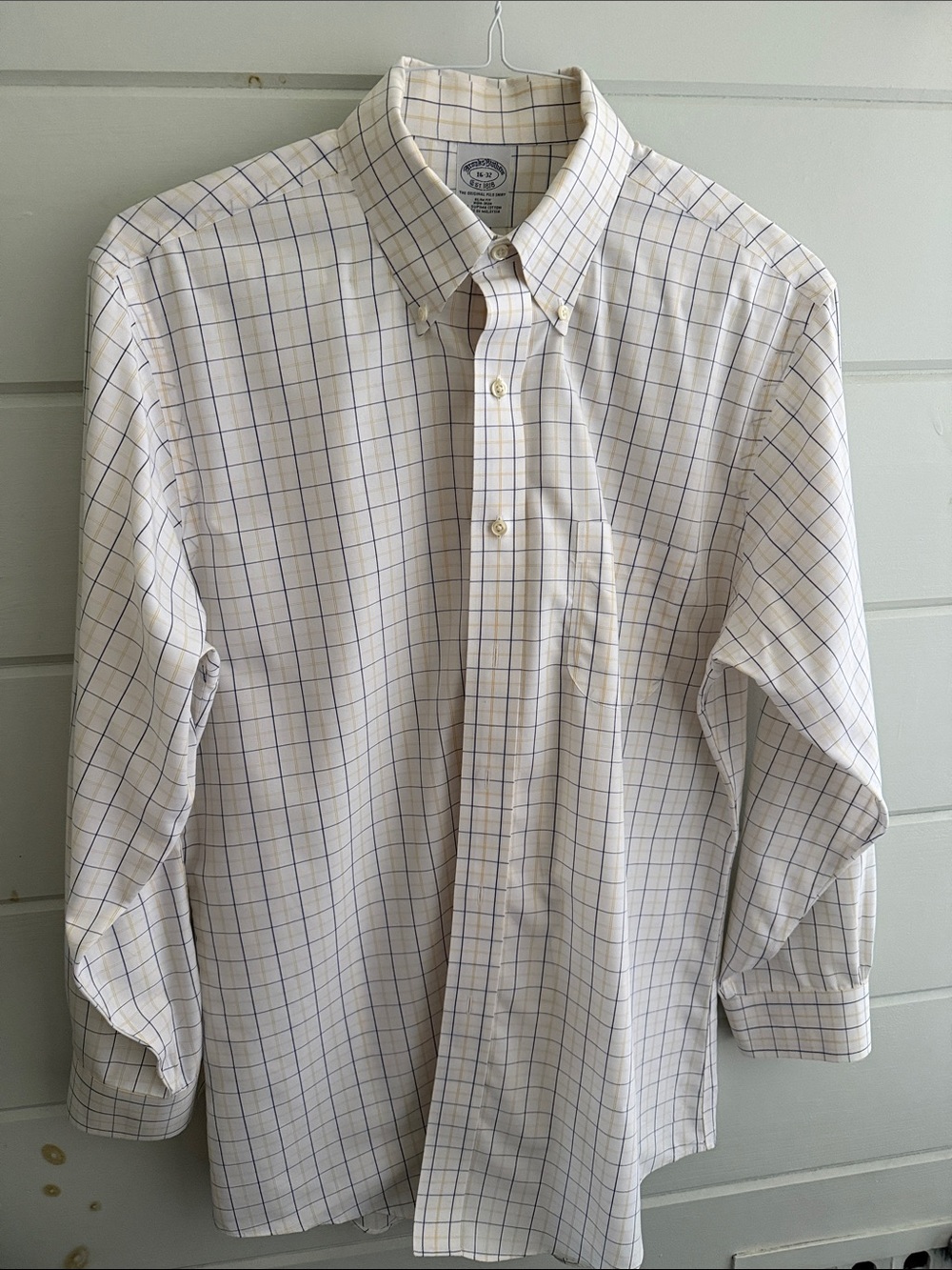 Brooks Brothers Men's windowpane plaid spring/summer dress shirt 16-32
